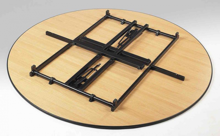Vue table ronde pliée